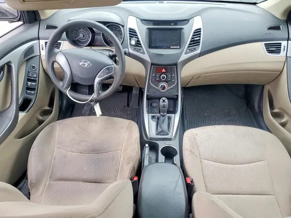 5NPDH4AE9GH780072 2016 HYUNDAI ELANTRA - Image 8