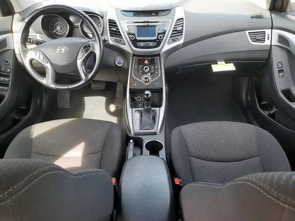 5NPDH4AE9GH783201 2016 HYUNDAI ELANTRA - Image 8