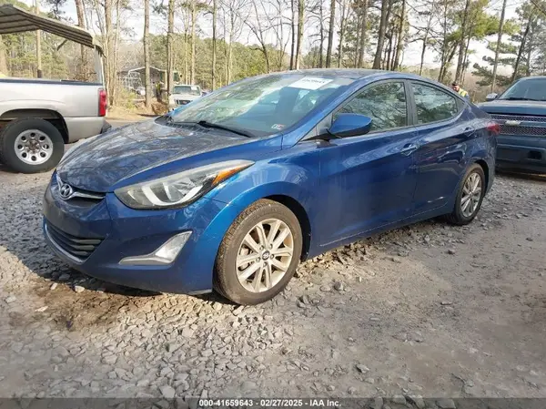 5NPDH4AE9GH783215 2016 HYUNDAI ELANTRA - Image 2