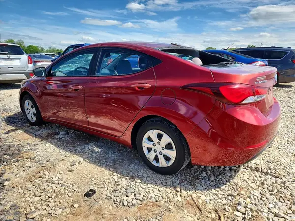 5NPDH4AE9GH783294 2016 HYUNDAI ELANTRA - Image 2
