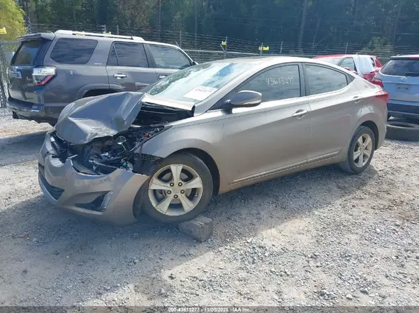 5NPDH4AE9GH783487 2016 HYUNDAI ELANTRA - Image 2