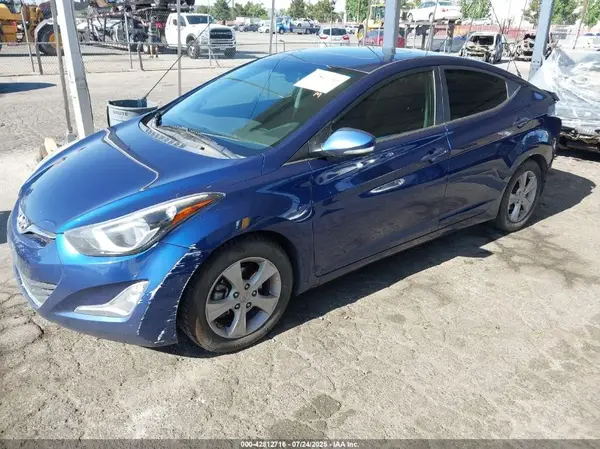 5NPDH4AE9GH783778 2016 HYUNDAI ELANTRA - Image 2