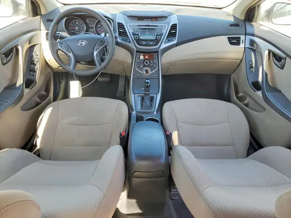 5NPDH4AE9GH783845 2016 HYUNDAI ELANTRA - Image 8