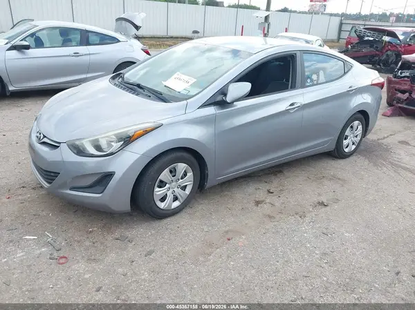 5NPDH4AE9GH784560 2016 HYUNDAI ELANTRA - Image 2