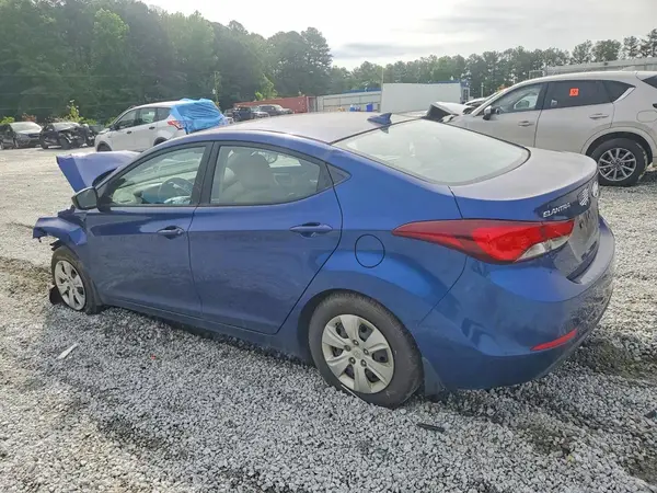 5NPDH4AE9GH789452 2016 HYUNDAI ELANTRA - Image 2