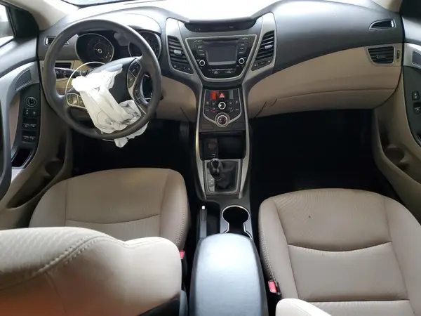 5NPDH4AE9GH790133 2016 HYUNDAI ELANTRA - Image 8