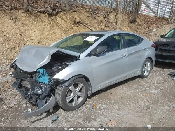 5NPDH4AE9GH791265 2016 HYUNDAI ELANTRA - Image 2