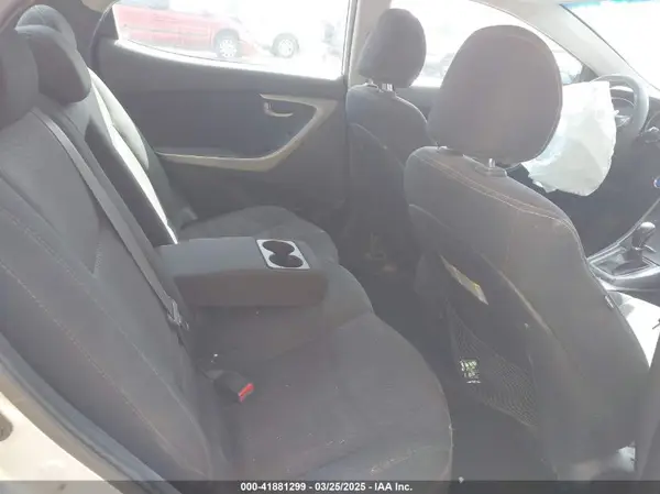 5NPDH4AE9GH791265 2016 HYUNDAI ELANTRA - Image 8