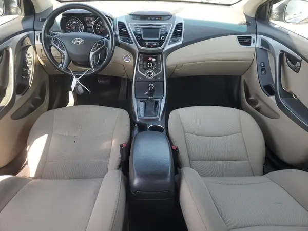 5NPDH4AE9GH792366 2016 HYUNDAI ELANTRA - Image 8