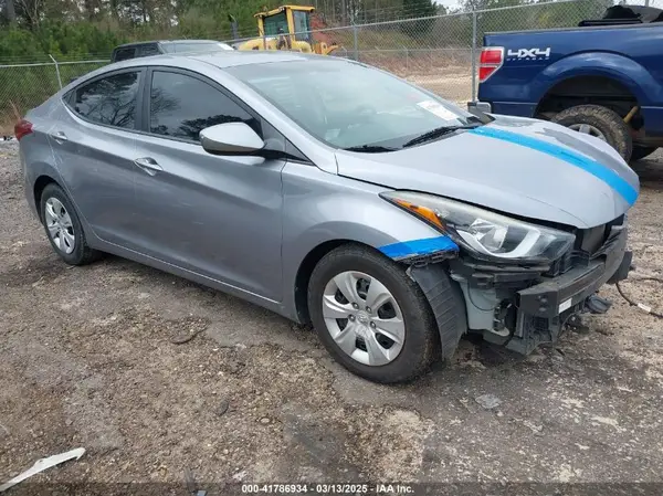 5NPDH4AE9GH793579 2016 HYUNDAI ELANTRA - Image 1