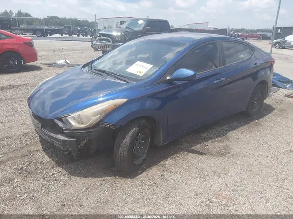 5NPDH4AE9GH793890 2016 HYUNDAI ELANTRA - Image 2