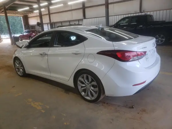 5NPDH4AE9GH794005 2016 HYUNDAI ELANTRA - Image 2