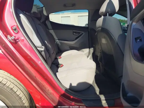 5NPDH4AE9GH794165 2016 HYUNDAI ELANTRA - Image 8