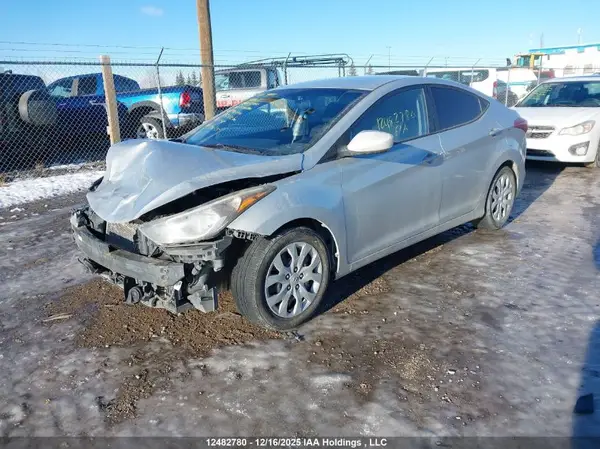 5NPDH4AE9GH796479 2016 HYUNDAI ELANTRA - Image 2