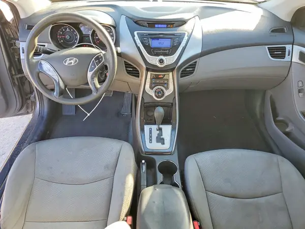 5NPDH4AEXCH118575 2017 HYUNDAI ELANTRA - Image 8