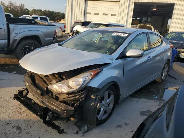 5NPDH4AEXDH255680 2017 HYUNDAI ELANTRA - Image 1