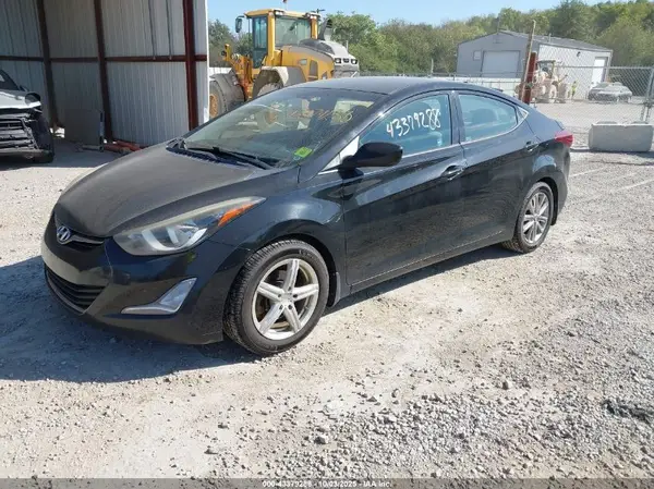 5NPDH4AEXGH654707 2016 HYUNDAI ELANTRA - Image 2
