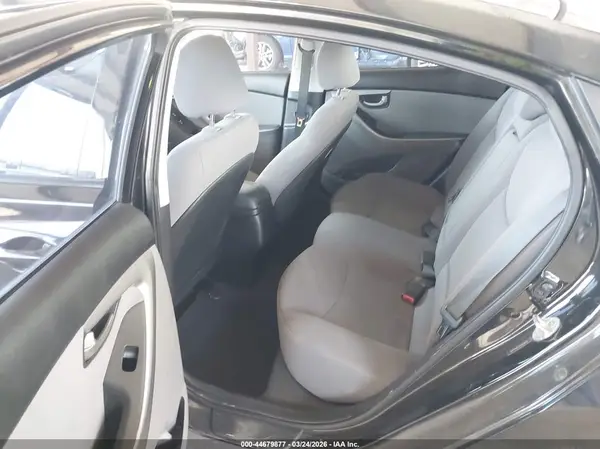 5NPDH4AEXGH656652 2016 HYUNDAI ELANTRA - Image 8