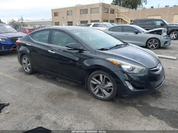 5NPDH4AEXGH657851 2016 HYUNDAI ELANTRA - Image 1