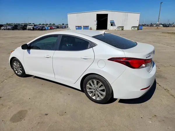 5NPDH4AEXGH658076 2016 HYUNDAI ELANTRA - Image 2