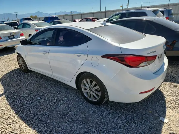 5NPDH4AEXGH658546 2016 HYUNDAI ELANTRA - Image 2