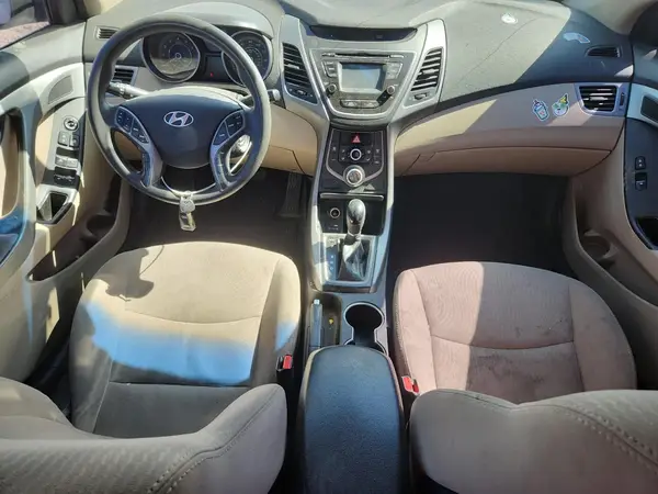 5NPDH4AEXGH658546 2016 HYUNDAI ELANTRA - Image 8