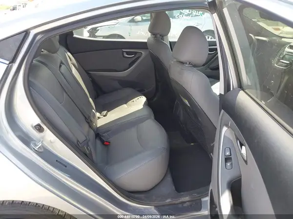 5NPDH4AEXGH662225 2016 HYUNDAI ELANTRA - Image 8
