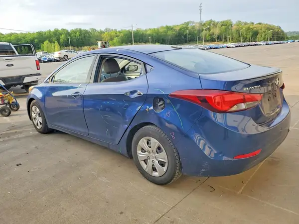5NPDH4AEXGH663083 2016 HYUNDAI ELANTRA - Image 2