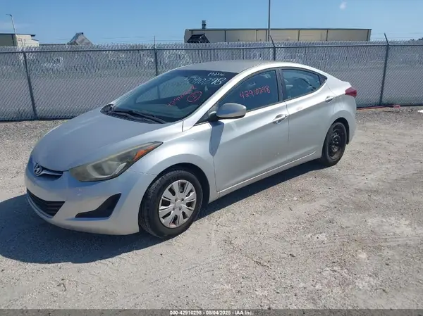 5NPDH4AEXGH664461 2016 HYUNDAI ELANTRA - Image 2