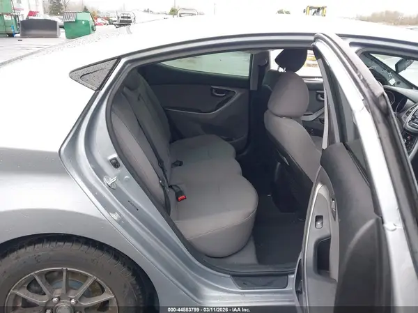 5NPDH4AEXGH665402 2016 HYUNDAI ELANTRA - Image 8