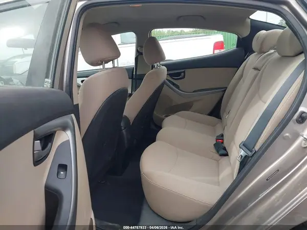5NPDH4AEXGH666839 2016 HYUNDAI ELANTRA - Image 8