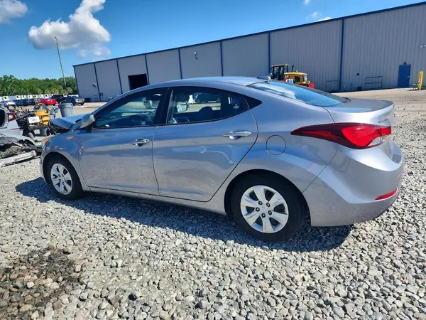 5NPDH4AEXGH671071 2016 HYUNDAI ELANTRA - Image 2