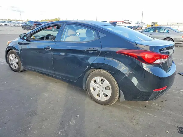 5NPDH4AEXGH671555 2016 HYUNDAI ELANTRA - Image 2