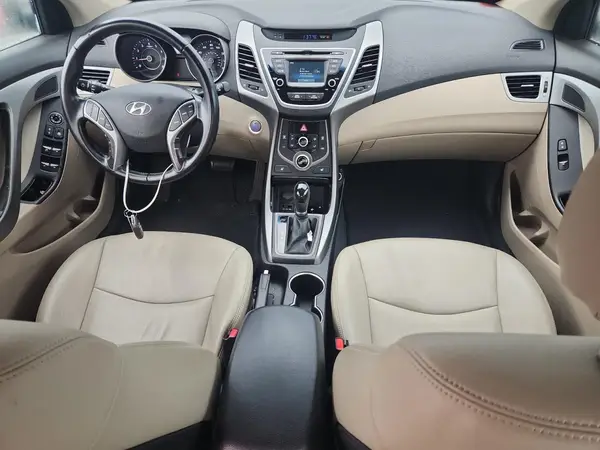 5NPDH4AEXGH672785 2016 HYUNDAI ELANTRA - Image 8