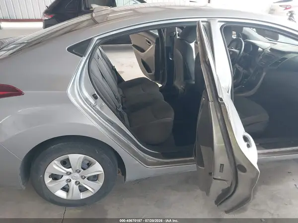 5NPDH4AEXGH672995 2016 HYUNDAI ELANTRA - Image 8