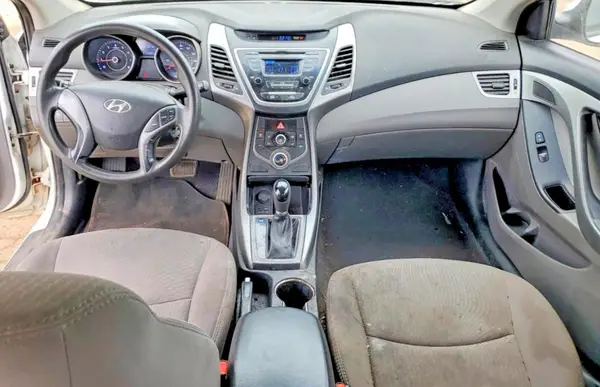 5NPDH4AEXGH673032 2016 HYUNDAI ELANTRA - Image 8