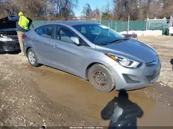 5NPDH4AEXGH677632 2016 HYUNDAI ELANTRA