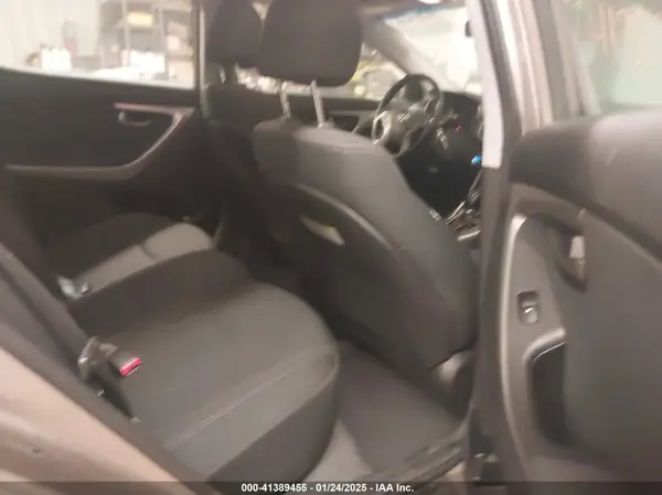 5NPDH4AEXGH679445 2016 HYUNDAI ELANTRA - Image 8