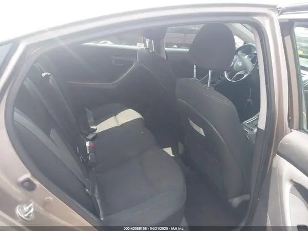 5NPDH4AEXGH679459 2016 HYUNDAI ELANTRA - Image 8