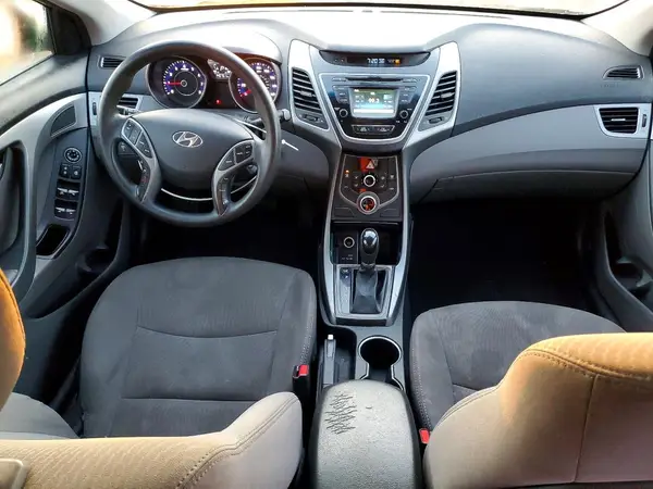 5NPDH4AEXGH680014 2016 HYUNDAI ELANTRA - Image 8