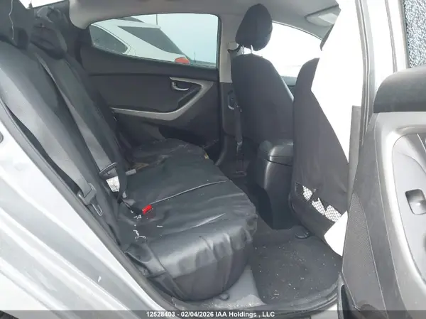 5NPDH4AEXGH682801 2016 HYUNDAI ELANTRA - Image 8