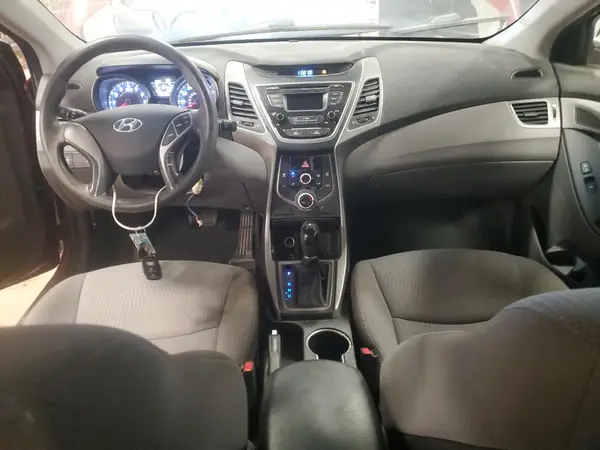 5NPDH4AEXGH682832 2016 HYUNDAI ELANTRA - Image 8