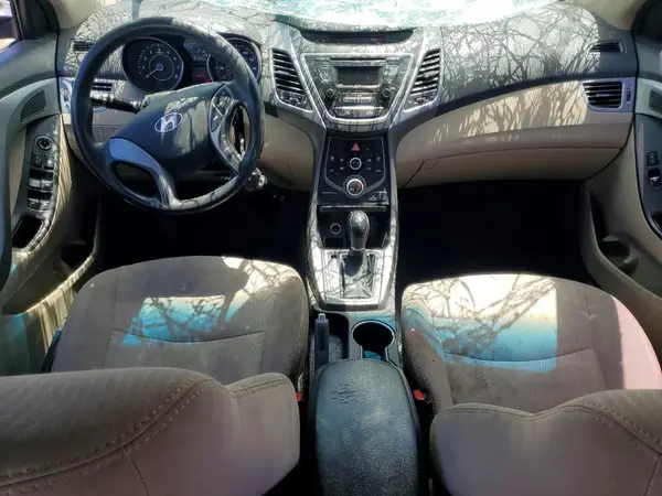 5NPDH4AEXGH686282 2016 HYUNDAI ELANTRA - Image 8