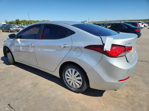 5NPDH4AEXGH686539 2016 HYUNDAI ELANTRA - Image 2