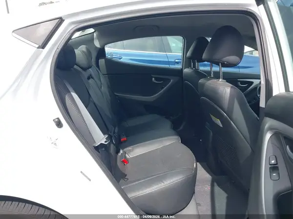5NPDH4AEXGH688713 2016 HYUNDAI ELANTRA - Image 8