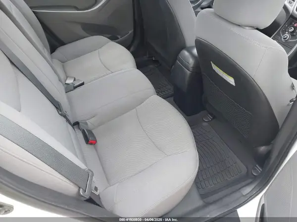 5NPDH4AEXGH691675 2016 HYUNDAI ELANTRA - Image 8