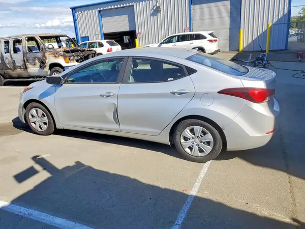 5NPDH4AEXGH692115 2016 HYUNDAI ELANTRA - Image 2