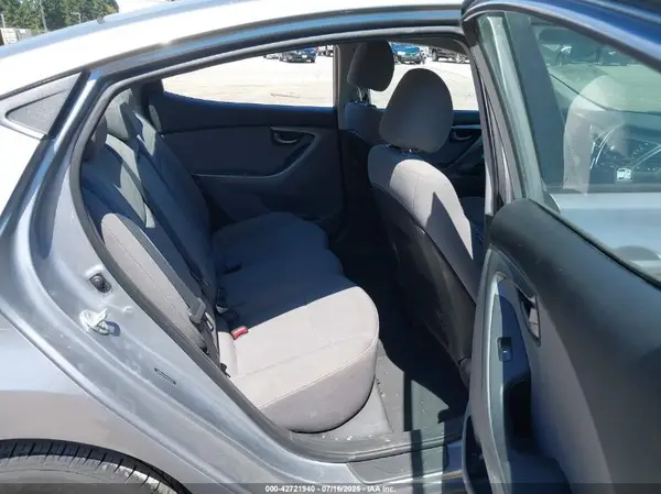 5NPDH4AEXGH693216 2016 HYUNDAI ELANTRA - Image 8