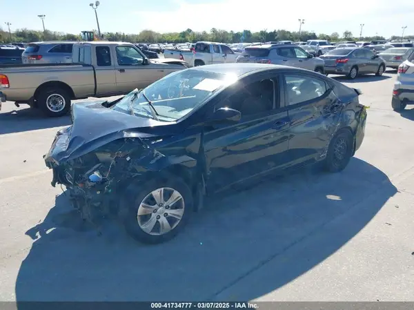 5NPDH4AEXGH693927 2016 HYUNDAI ELANTRA - Image 2