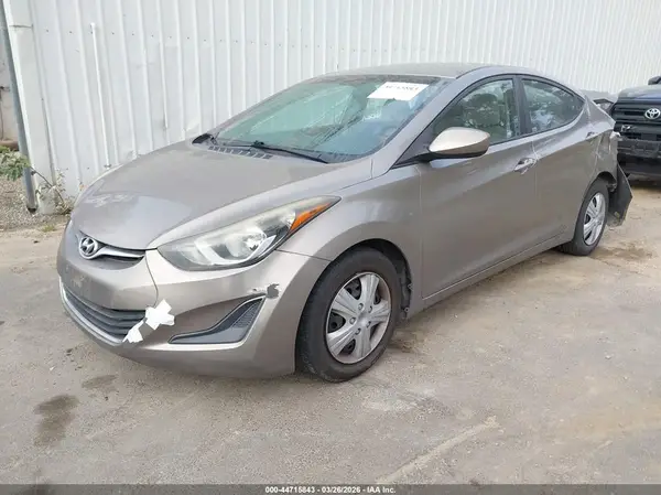 5NPDH4AEXGH695127 2016 HYUNDAI ELANTRA - Image 2